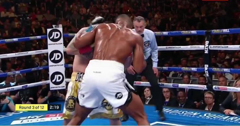 Руис атакует Джошуа. Руис атакует Джошуа.