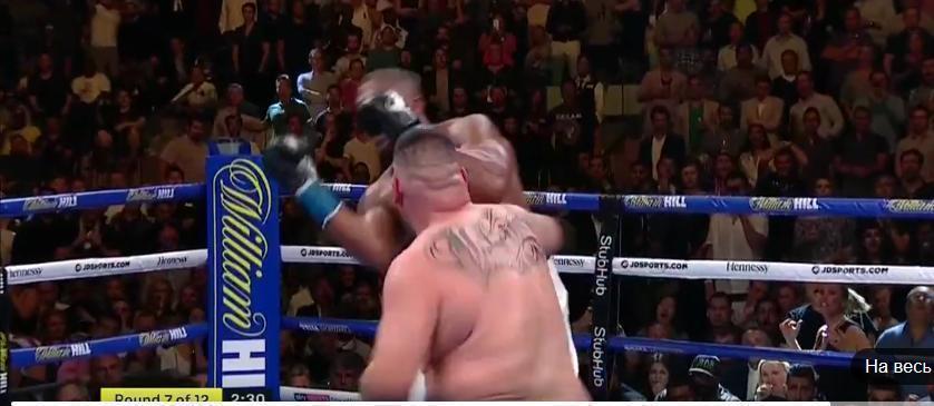 Третий нокдаун Джошуа. Третий нокдаун Джошуа.