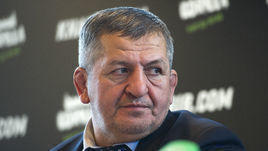 Абдулманап Нурмагомедов: "Нужно было разбить Конора при первой встрече, а не после боя!"