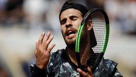 6 июня. Париж. Карен Хачанов во время четвертьфинала Roland Garros с Домиником Тимом (2:6, 4:6, 2:6).