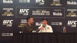 Петр Ян: "Сехудо хочется бить пенсионеров"  