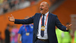 8 июня. Саранск. Сборная России - сборная Сан-Марино - 9:0. Станислав Черчесов.