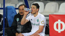 "Хотел играть в "Торпедо" за зарплату в три раза меньше, чем в "Локо". А меня обвинили в рвачестве". Лебеденко отвечает болельщикам