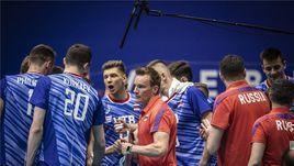 15 июня. Урмия. Россия - Канада - 3:1. Игроки сборной России с главным тренером.