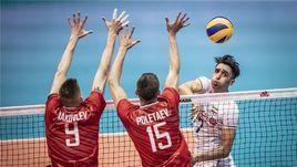 16 июня. Урмия. Россия – Иран – 0:3. Двойной блок в исполнении Ивана Яковлева и Виктора Полетаева.