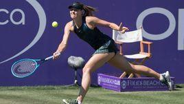 18 июня. Мальорка. Мария Шарапова в игре против Виктории Кузьмовой.