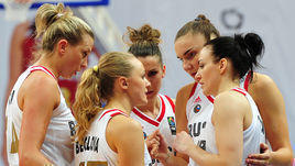 Женская сборная стартует на чемпионате Европы.