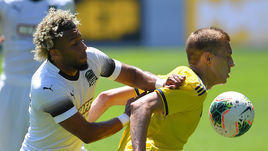 30 июня. Пеллау. "Краснодар" - "Ростов" - 3:0. Дебют в составе "быков" звездного новичка Тонни Вилены (слева).