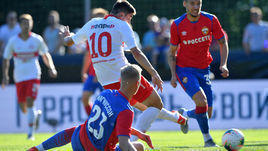 30 июня. Пеллау. "Спартак" - ЦСКА - 3:1. 7-я минута. Полузащитник красно-белых Зелимхан Бакаев (№ 10) открывает счет.