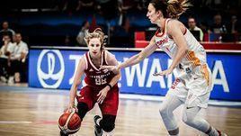 4 июля. Белград. Испания – Россия – 78:54. С мячом Ксения Левченко.