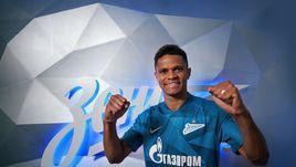 Дуглас Сантос.