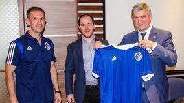 Роман Асхабадзе (в центре) и губернатор Воронежской области Александр Гусев (справа) на встрече.