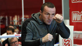 "Впереди большая жизнь". Денис Лебедев ушел из бокса