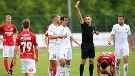 Хабаровск получил два удаления против "Спартака-2", Талалаев и Дядюн на первом месте