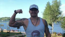 Усик напомнил о своих корнях. Украинцы уличили чемпиона в поездке в Крым