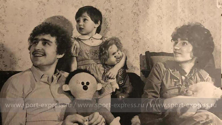 Федор, Ольга и маленькая Настя. Фото из архива семьи Черенковых Федор, Ольга и маленькая Настя. Фото из архива семьи Черенковых