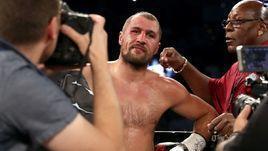 Надо решаться. Ковалев и Альварес еще никогда не были так близки к бою