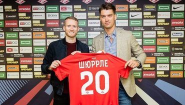 31 июля. Москва. Андре Шюррле и Томас Цорн.