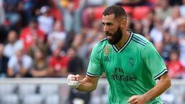 Бензема принес "Реалу" первую победу, "Тоттенхэм" оставил "Баварию" без трофея