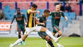 3 августа. Арнем. "Витесс" - "Аякс" - 2:2. Команда Леонида Слуцкого дважды вела в счете, но гости оба раза смогли отыграться.