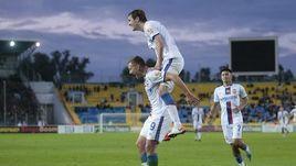 4 августа. Казань. "Рубин" - ЦСКА - 0:1. Федор Чалов и Мариу Фернандес празднуют гол.