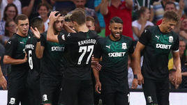 27 июля. Краснодар. "Краснодар" - "Сочи" - 3:0. Игроки "Краснодара" празднуют победу.