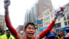 16 апреля 2018 года. Бостон. Юки Каваути стал победителем бостонского марафона.