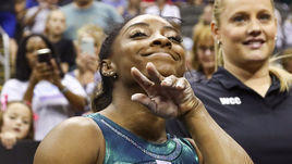 Симона Байлз.