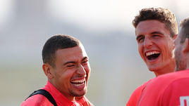 14 августа. Москва. Тренировка "Спартака". Джордан Ларссон и Гус Тиль.