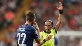 Наталья Авдонченко: «Женщина-арбитр дисциплинировала игру»