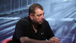 «Канадцы не здоровались, вели себя высокомерно». Тренер юниорской сборной — об исторической победе над главным соперником