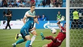 17 августа. Санкт-Петербург. «Зенит» - «Ахмат» - 0:0. Опасный момент у ворот гостей.