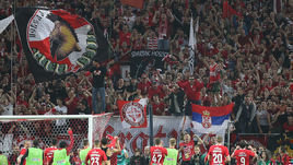 Багаж Назарова и шампанское на борту. Фанаты «Спартака» добирались до Браги с приключениями