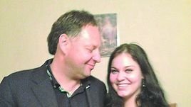 Константин Сарсания с дочерью Надеждой примерно за год до смерти.