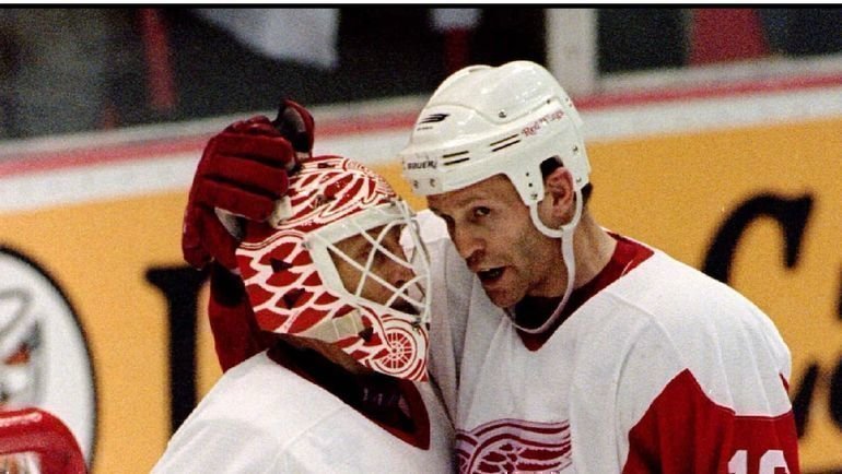 Владимир Константинов и Майк Вернон. Фото REUTERS Владимир Константинов и Майк Вернон. Фото REUTERS