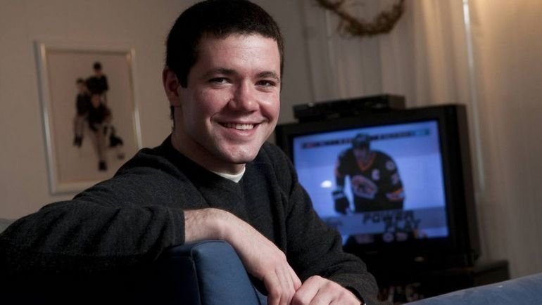 Брендан Бурк. Брендан Бурк.