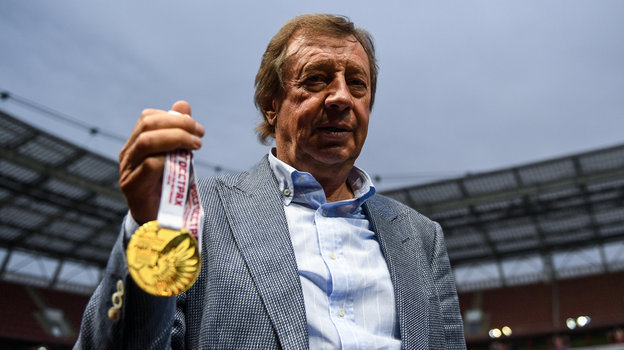 Три года назад Семин вернулся в «Локо». И каждый год берет трофеи