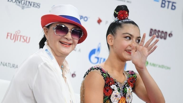 Лала Крамаренко с президентом Всероссийской федерации художественной гимнастики и главным тренером сборной России Ириной Винер-Усмановой. Фото Алексей Филиппов / РИА Новости Лала Крамаренко с президентом Всероссийской федерации художественной гимнастики и главным тренером сборной России Ириной Винер-Усмановой. Фото Алексей Филиппов / РИА Новости