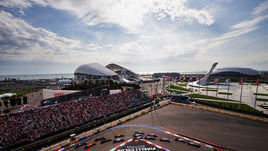 Собеседование в «Мерседес», или Спасение прямого эфира Петрова. Реальные истории волонтеров «Гран-при» в Сочи