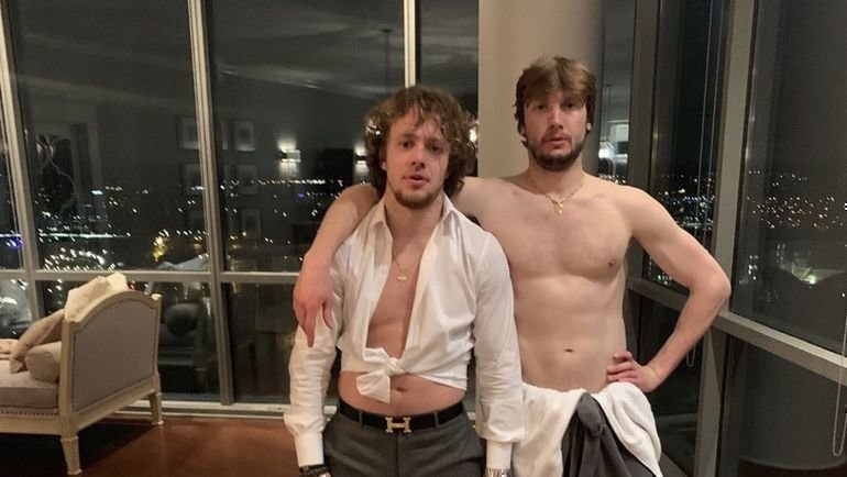 Артемий Панарин и Сергей Бобровский. Фото Instagram Артемий Панарин и Сергей Бобровский. Фото Instagram