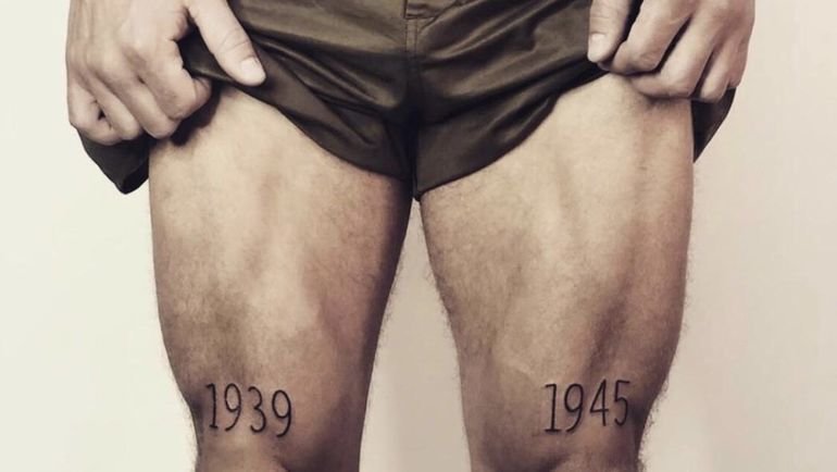 Татуировки в виде годов рождения дедушки и бабушки Артемия. Фото Instagram Татуировки в виде годов рождения дедушки и бабушки Артемия. Фото Instagram