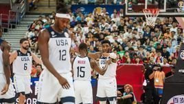 Американцы отбомбились, греки и чехи прошли дальше. Итоги шестого дня баскетбольного ЧМ