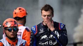 Леклер отменил проклятие «Феррари». Квята подвела техника