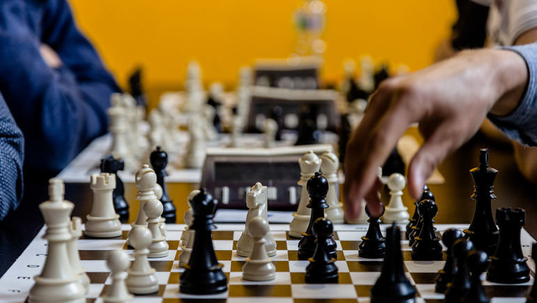 Кто станет лучшим в шахматах, а также в легкой атлетики, волейболе, мини-футболе, стритболе и настольном теннисе? Кто станет лучшим в шахматах, а также в легкой атлетики, волейболе, мини-футболе, стритболе и настольном теннисе?