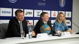 «Клубы должны зарабатывать на билетах»