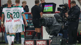 «Локо» — «Зенит»: почему ВАР не исправил ошибку Вилкова на 1-й минуте?