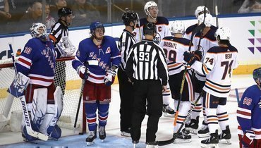 12 октября. Нью-Йорк. «Рейнджерс» — «Эдмонтон» — 1:4. Гости установили рекорд НХЛ по количеству волевых побед подряд на старте сезона.