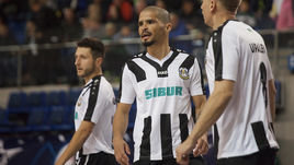 Из дебютантов в элиту