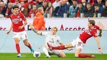 19 октября. Москва. «Спартак» — «Рубин» — 0:0. Москвичи и казанцы не выявили победителя.