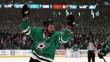 30 октября. Даллас. «Даллас» — «Миннесота» — 6:3. Александр Радулов оформил хет-трик.